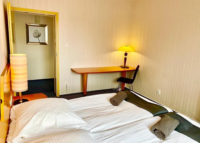 Las Slupski Premium Business Apartament Nr 7 Wifi Netflix Smart Tv50 Two Bedrooms Two Extra Large Double Beds Up To 6 People Full Pleasure Quality Stay (Adults Only)